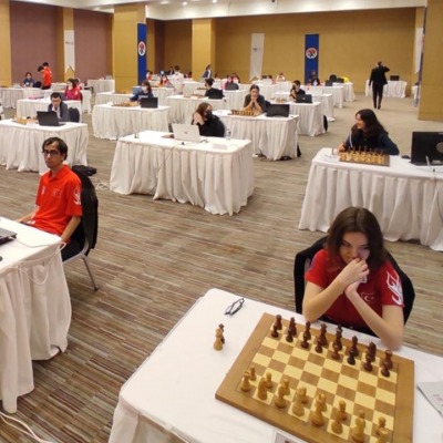 Avrupa Yaş Grupları'nda 2 altın 1 bronz madalya